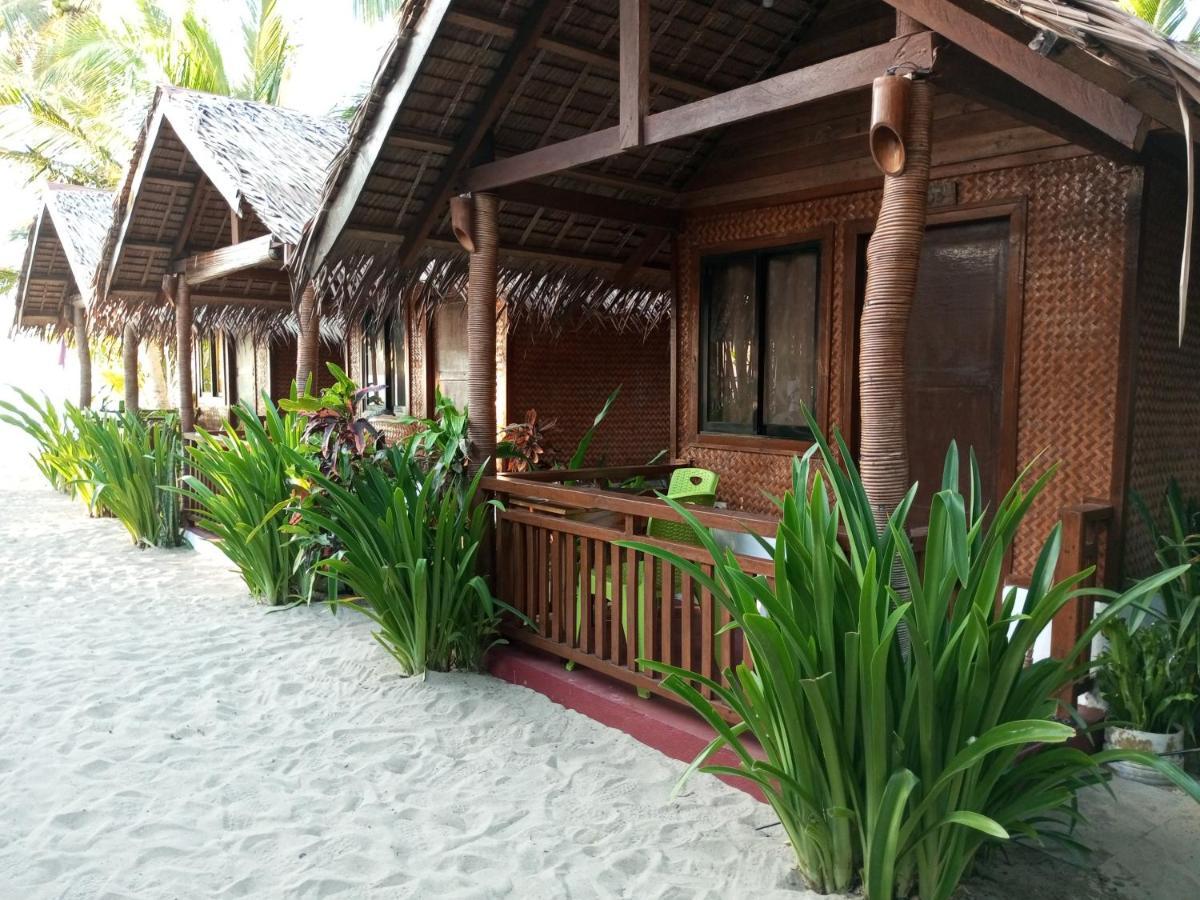 Zhaya'S Beach & Cottages Ель-Нідо Екстер'єр фото