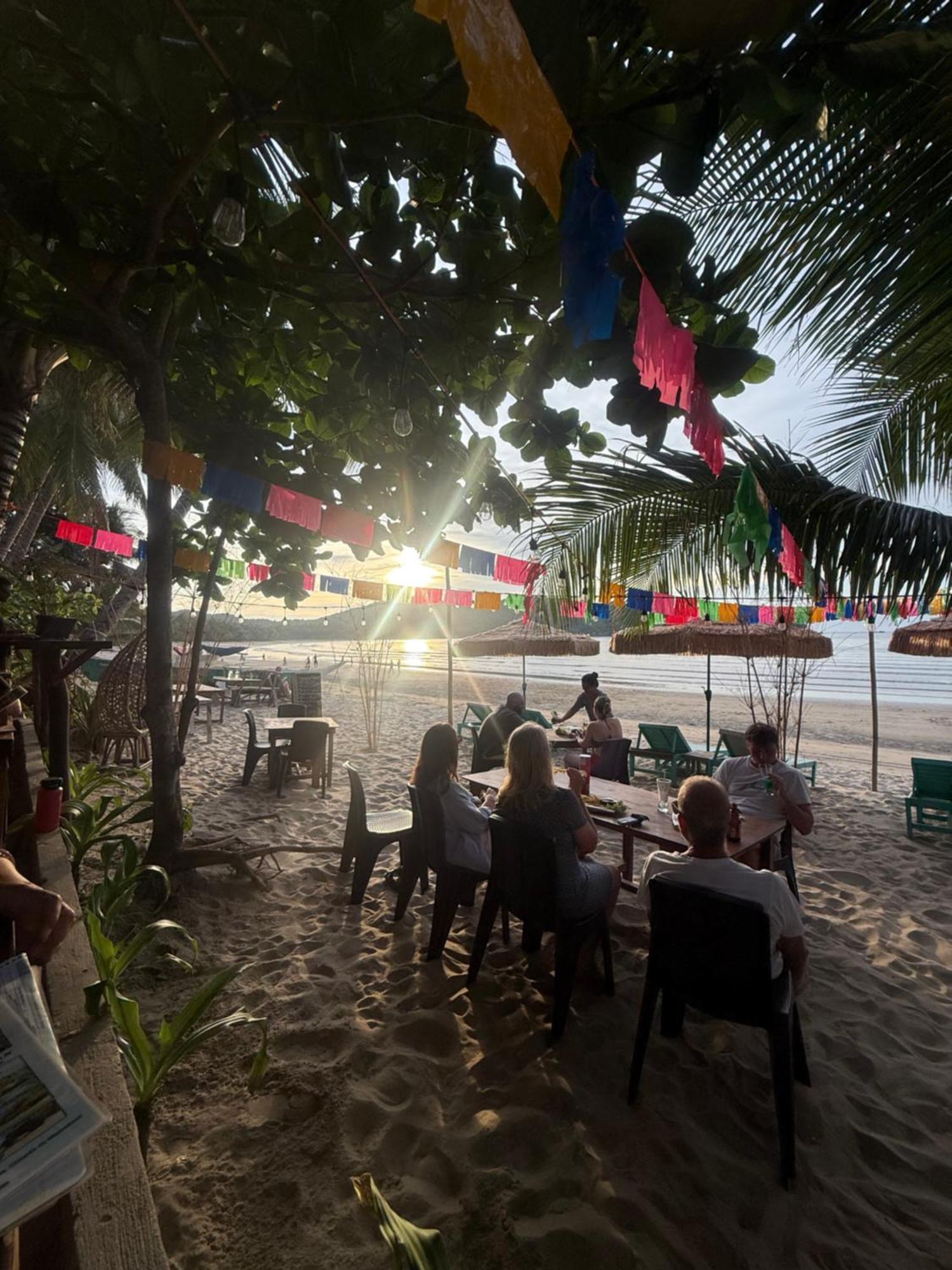 Zhaya'S Beach & Cottages Ель-Нідо Екстер'єр фото